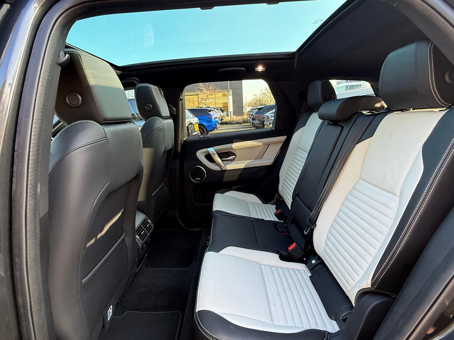 Used Land Rover Discovery Sport for sale - 76700563: Photo 41