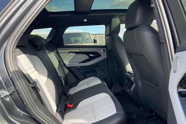 Used Land Rover Range Rover Evoque 2025 for sale - 76215275: Photo 32