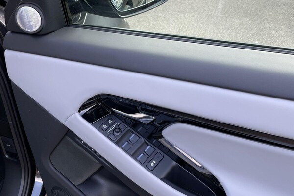 Used Land Rover Range Rover Evoque 2025 for sale - 76215275: Photo 40
