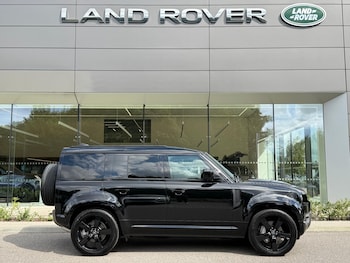 Used Land Rover Defender 110 2025 for sale - 75141430: Photo