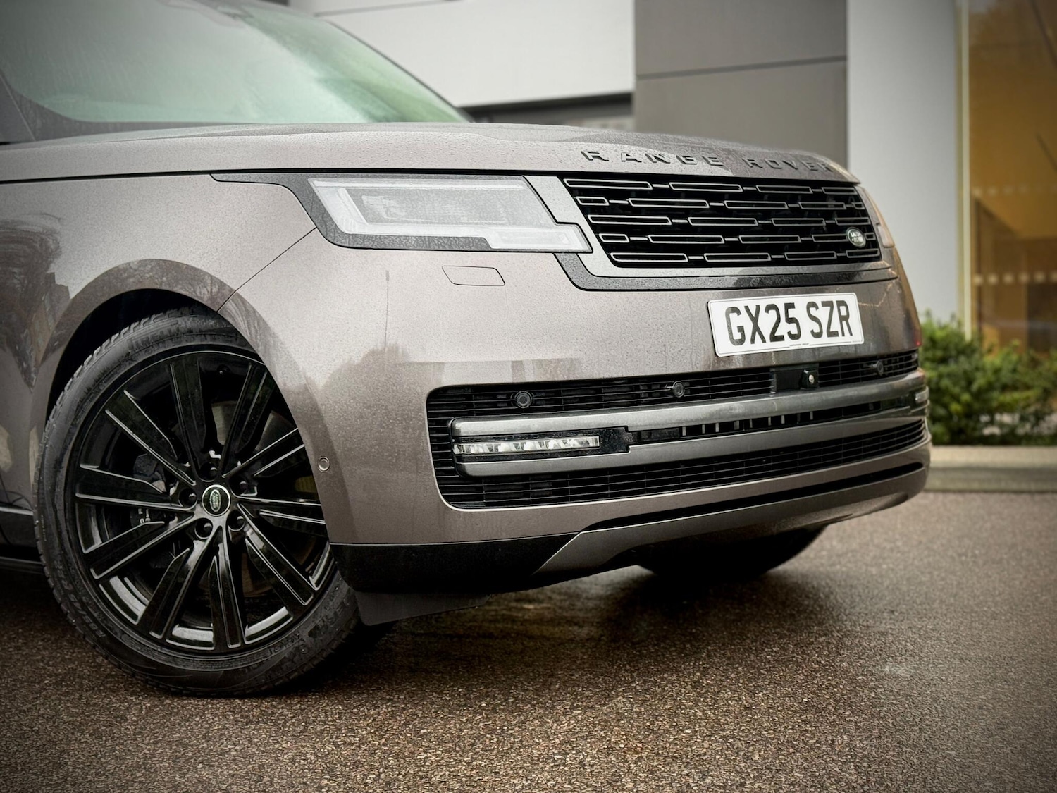 Used Land Rover Range Rover 2025 for sale - 76765231: Photo 10