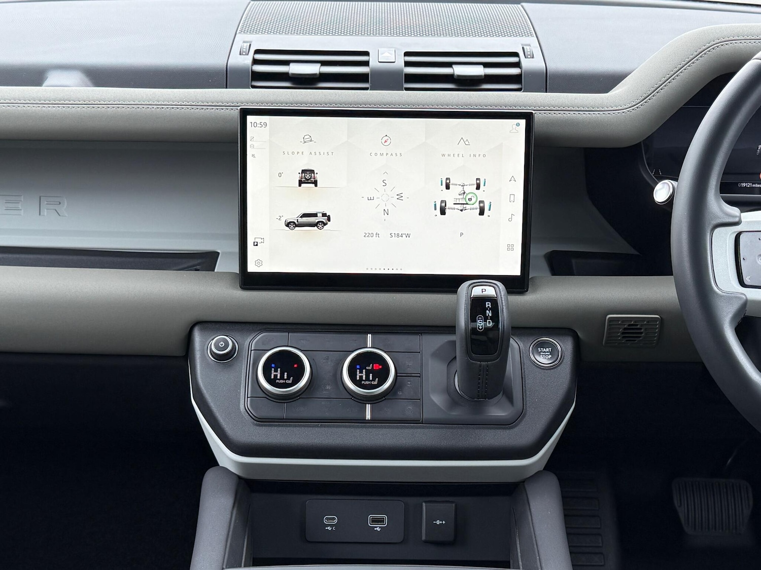 Used Land Rover Defender 2023 for sale - 77331541: Photo 24