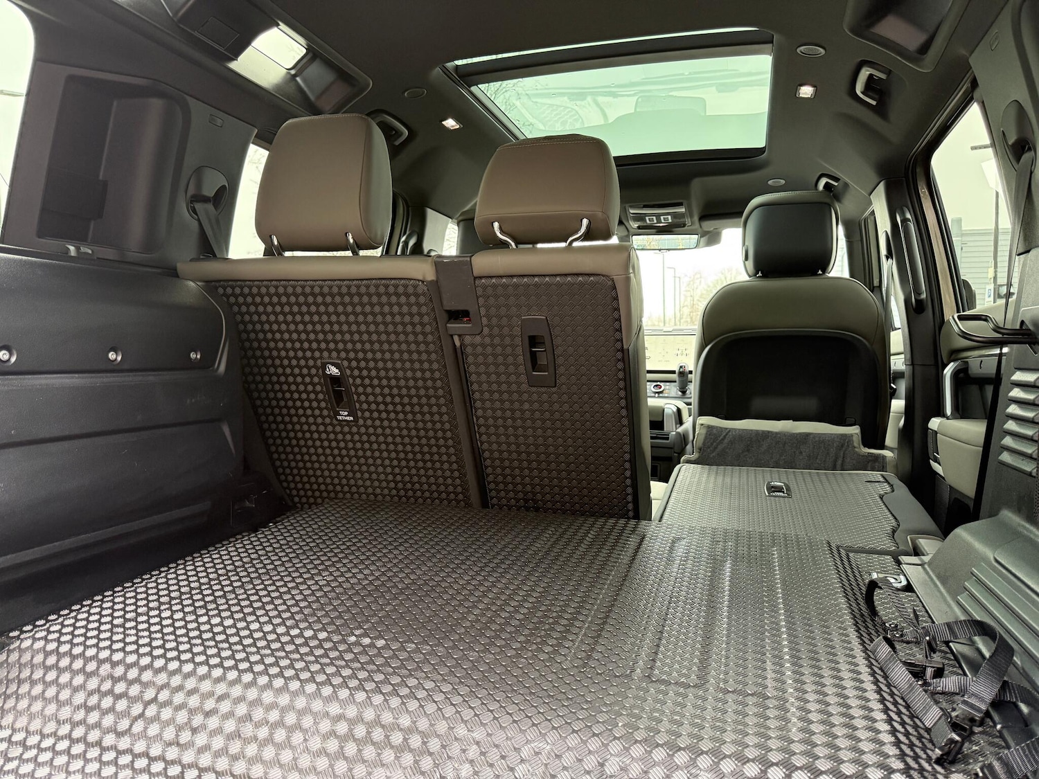 Used Land Rover Defender 2023 for sale - 77331541: Photo 44