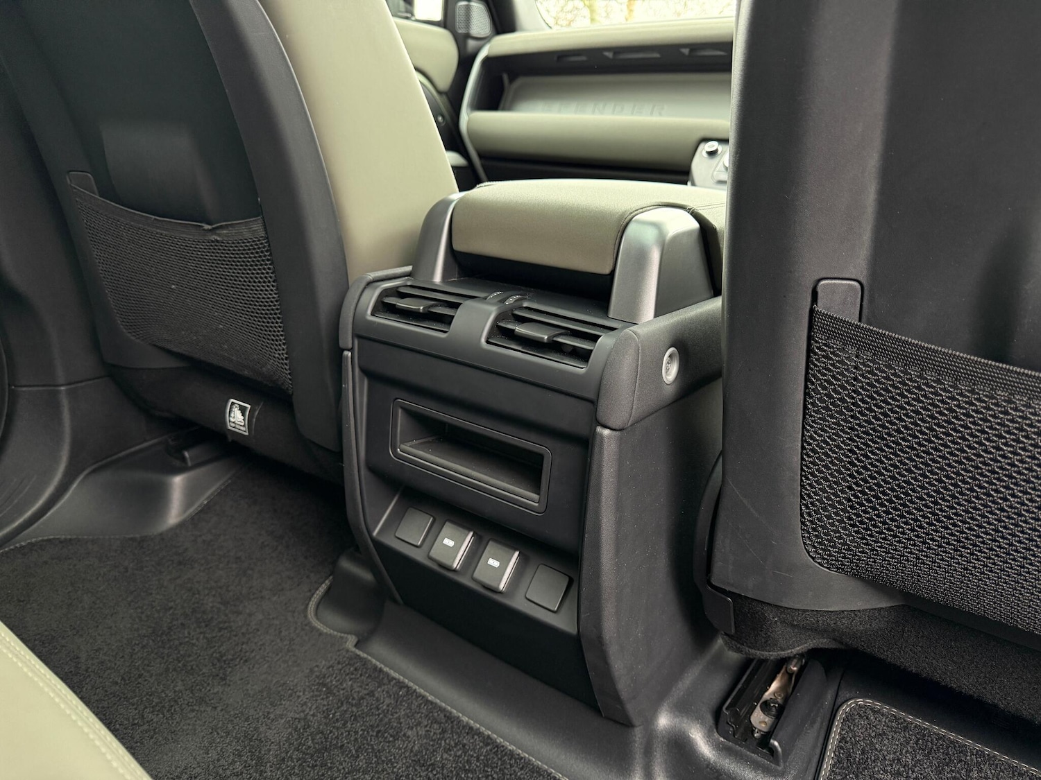 Used Land Rover Defender 2023 for sale - 77331541: Photo 47