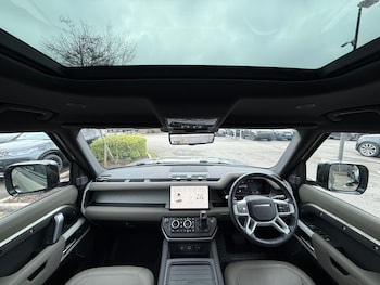 Used Land Rover Defender 2023 for sale - 77331541: Photo