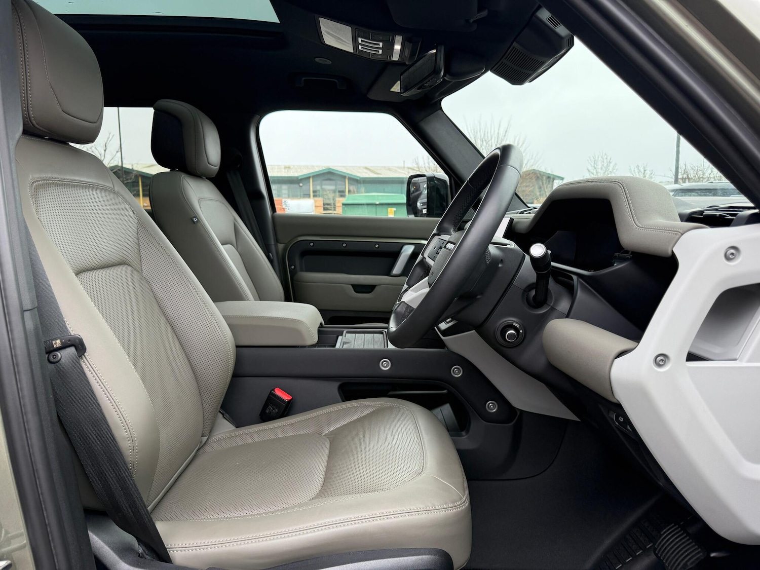 Used Land Rover Defender 2023 for sale - 77331541: Photo 52