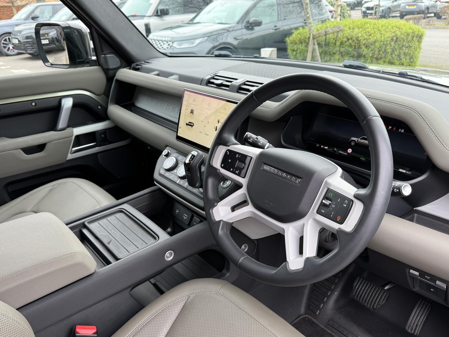 Used Land Rover Defender 2023 for sale - 77331541: Photo 53