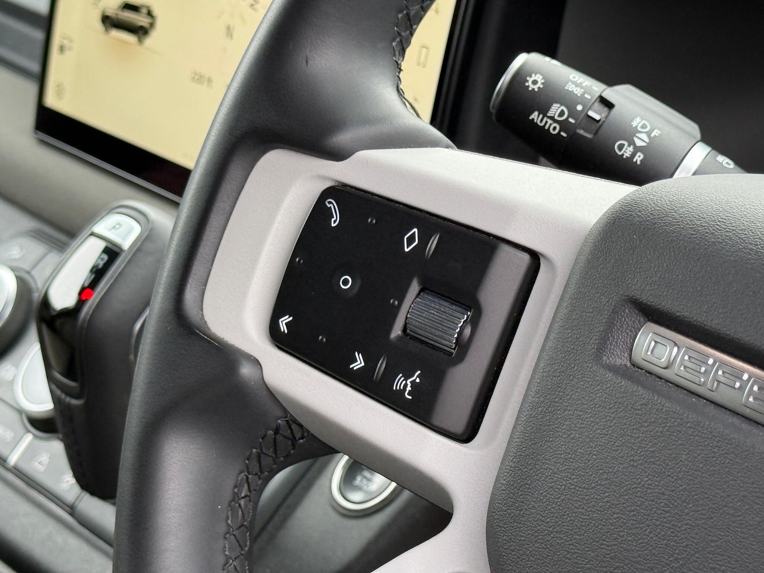 Used Land Rover Defender 2023 for sale - 77331541: Photo 56