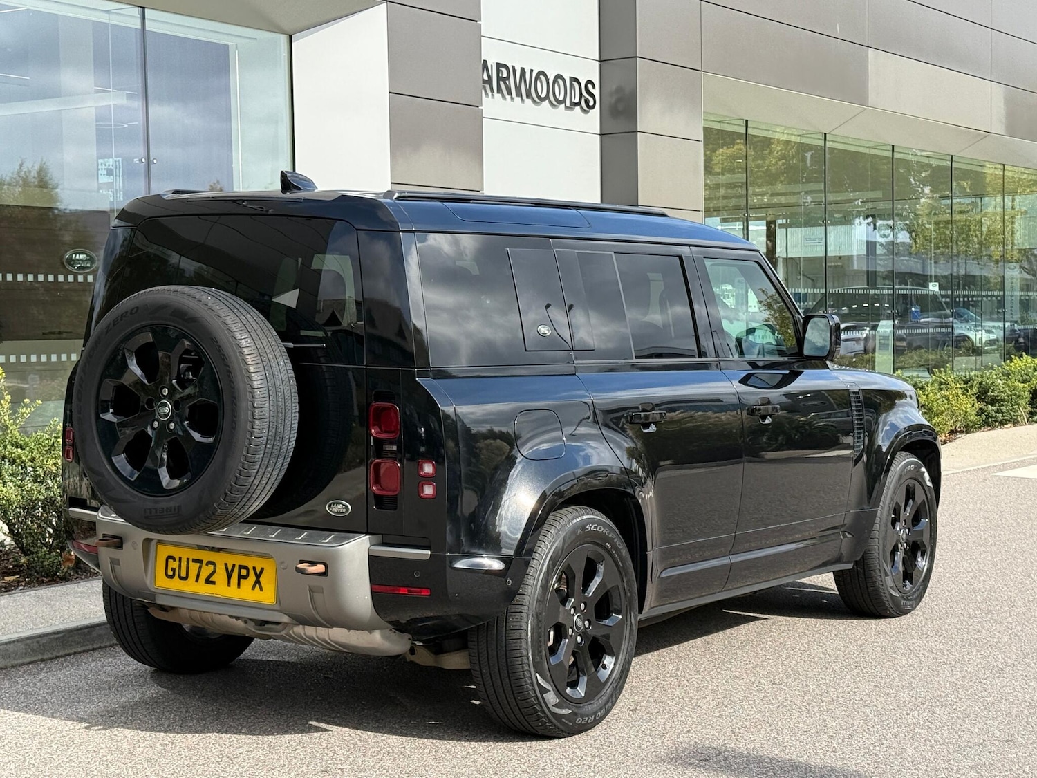 Used Land Rover Defender 2023 for sale - 76201284: Photo 15