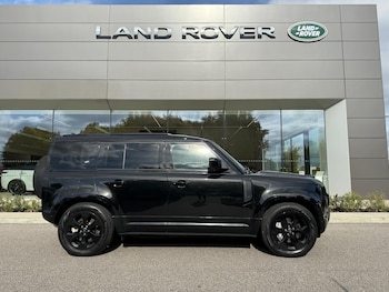 Used Land Rover Defender 110 2023 for sale - 76201284: Photo
