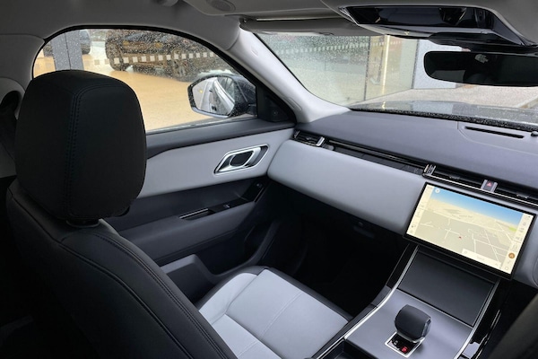 Used Land Rover Range Rover Velar 2025 for sale - 76214459: Photo 18