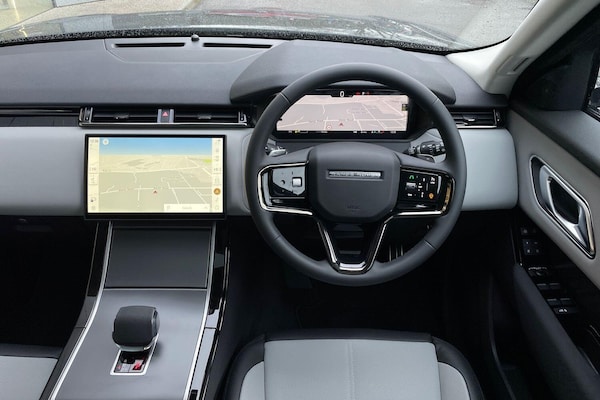 Used Land Rover Range Rover Velar 2025 for sale - 76214459: Photo 19