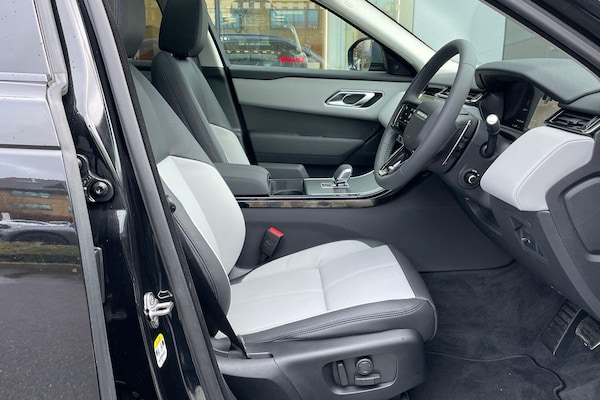 Used Land Rover Range Rover Velar 2025 for sale - 76214459: Photo 36