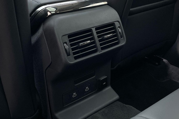 Used Land Rover Range Rover Velar 2025 for sale - 76214459: Photo 40