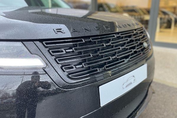 Used Land Rover Range Rover Velar 2025 for sale - 76214459: Photo 49
