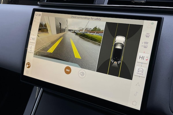 Used Land Rover Range Rover Velar 2025 for sale - 76214459: Photo 6