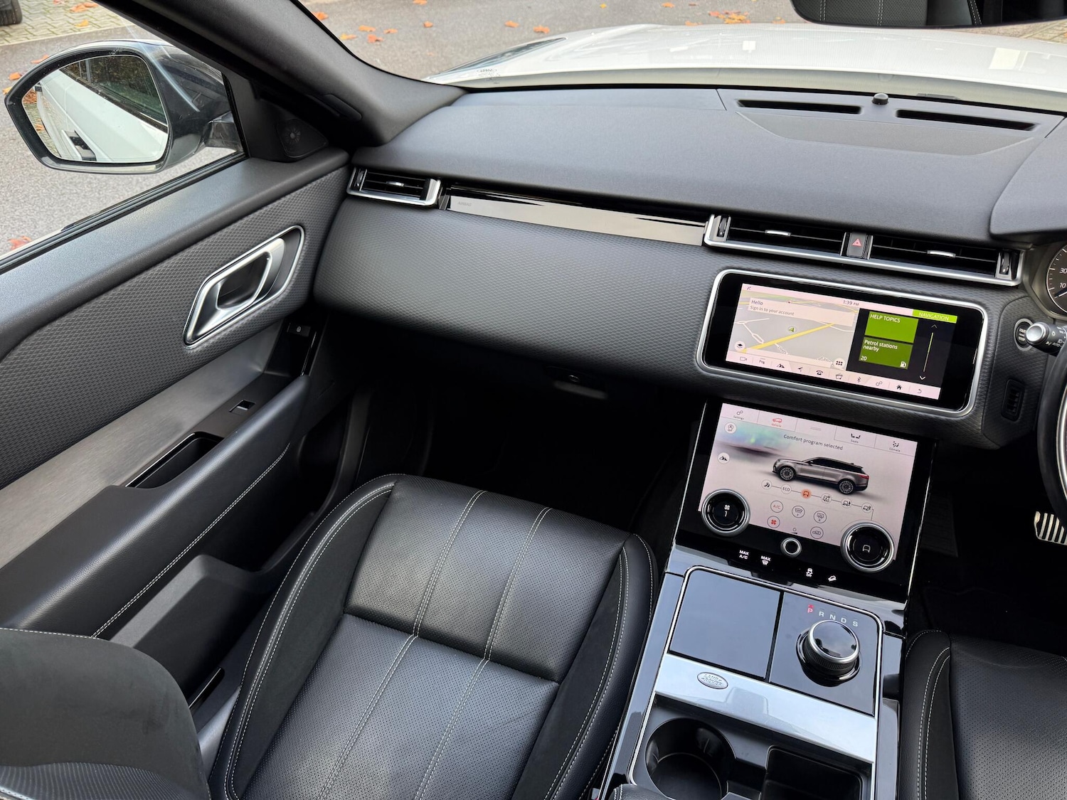 Used Land Rover Range Rover Velar 2018 for sale - 76550365: Photo 22