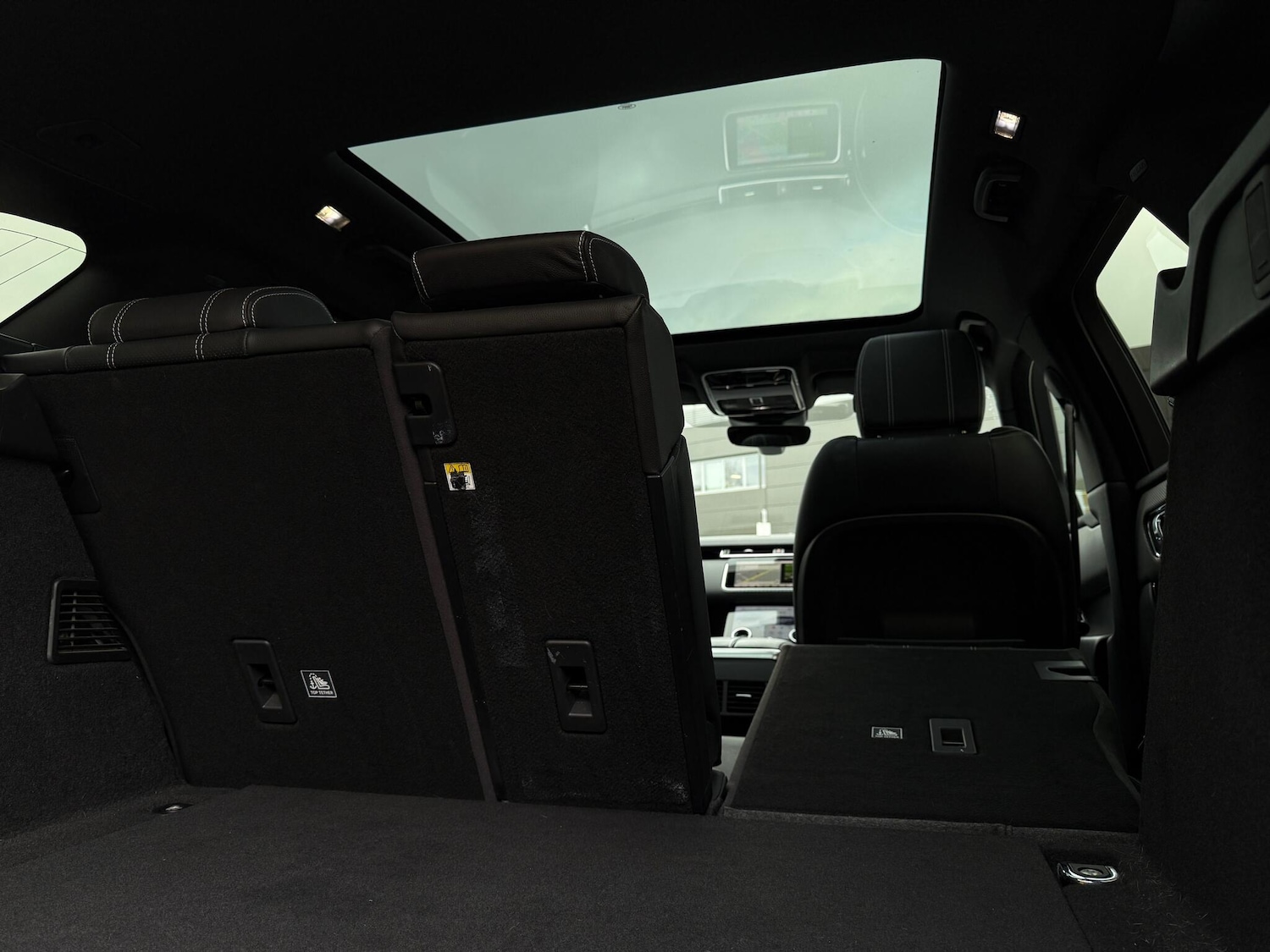 Used Land Rover Range Rover Velar 2018 for sale - 76550365: Photo 38