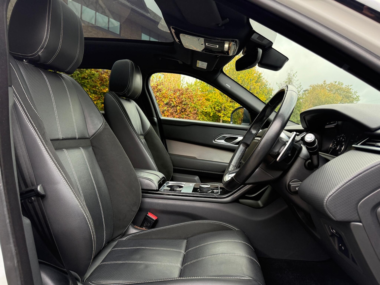 Used Land Rover Range Rover Velar 2018 for sale - 76550365: Photo 44