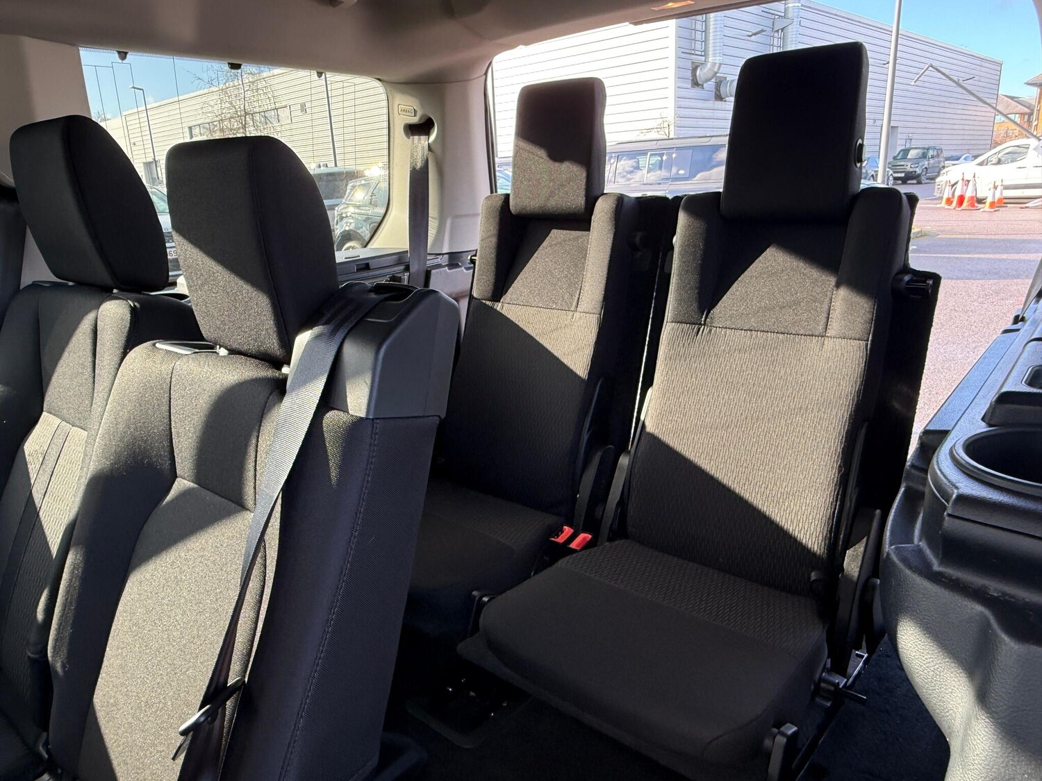 Used Land Rover Discovery 2014 for sale - 77440811: Photo 25