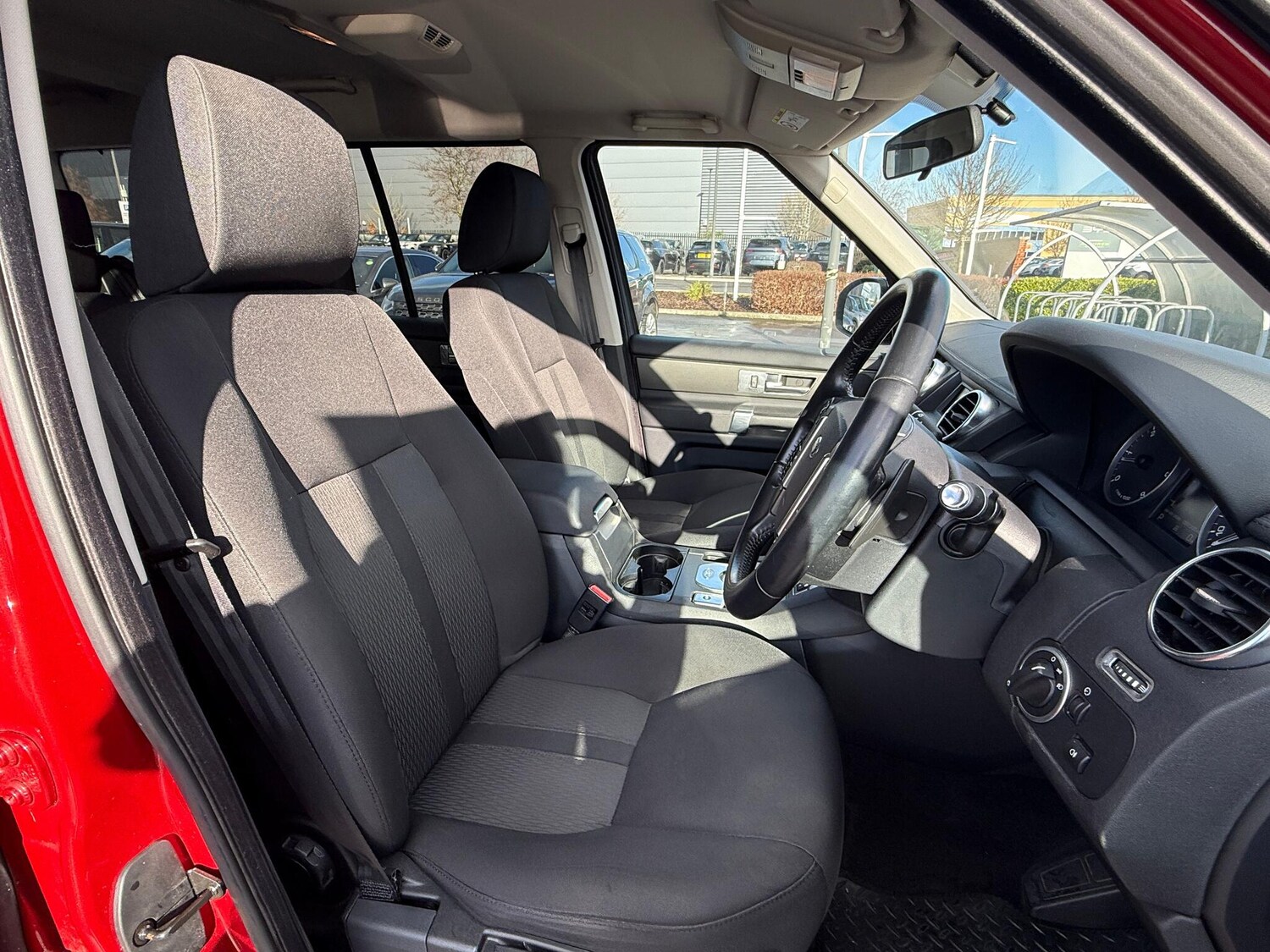 Used Land Rover Discovery 2014 for sale - 77440811: Photo 32