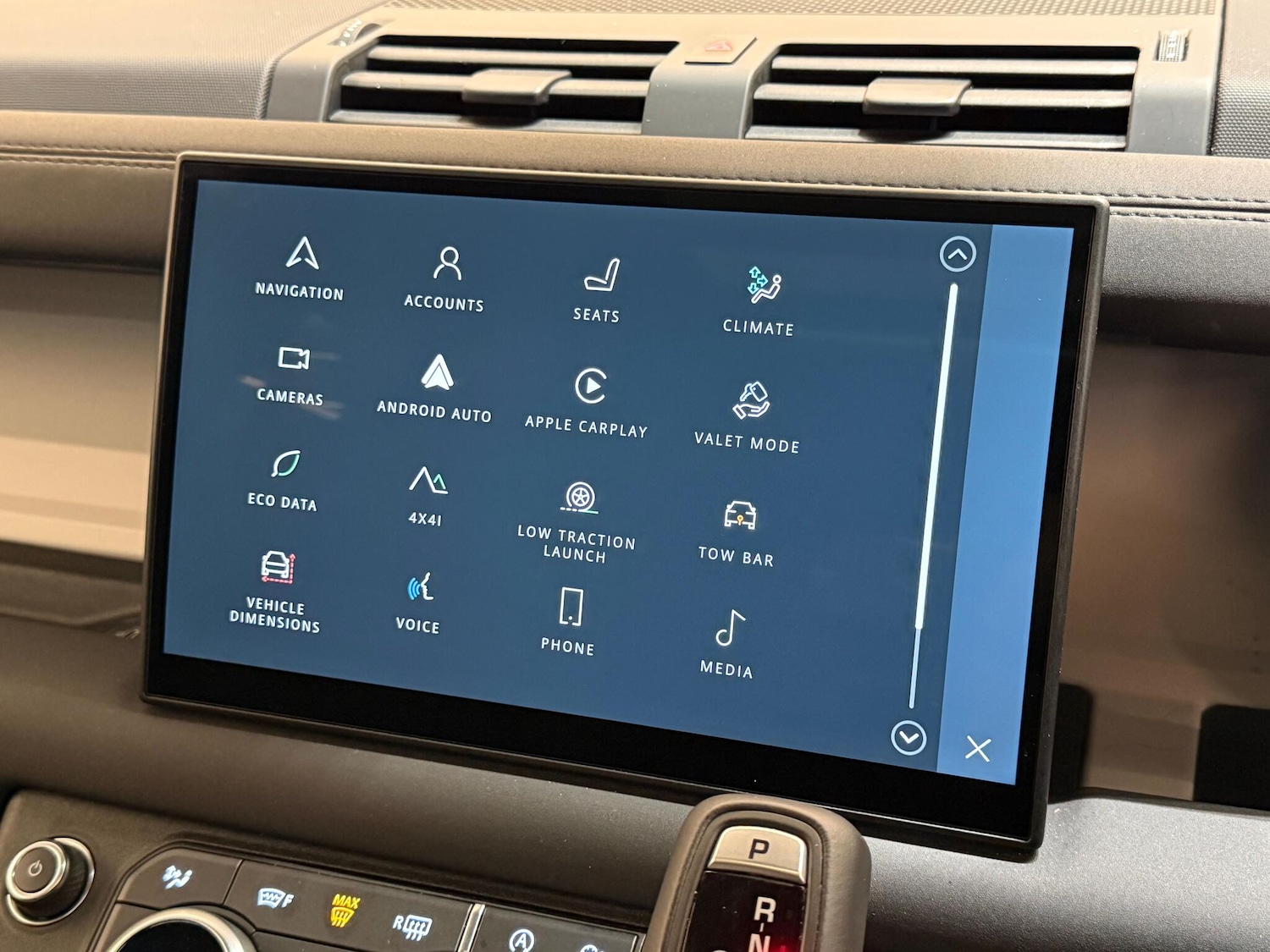 Used Land Rover Defender 110 for sale - 77001084: Photo 25