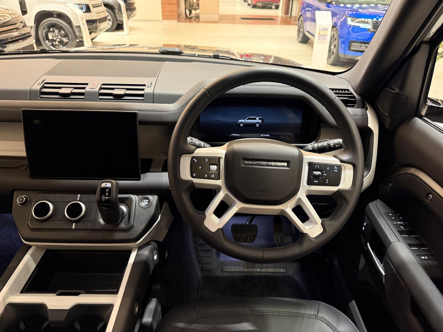 Used Land Rover Defender 110 for sale - 77001084: Photo 43