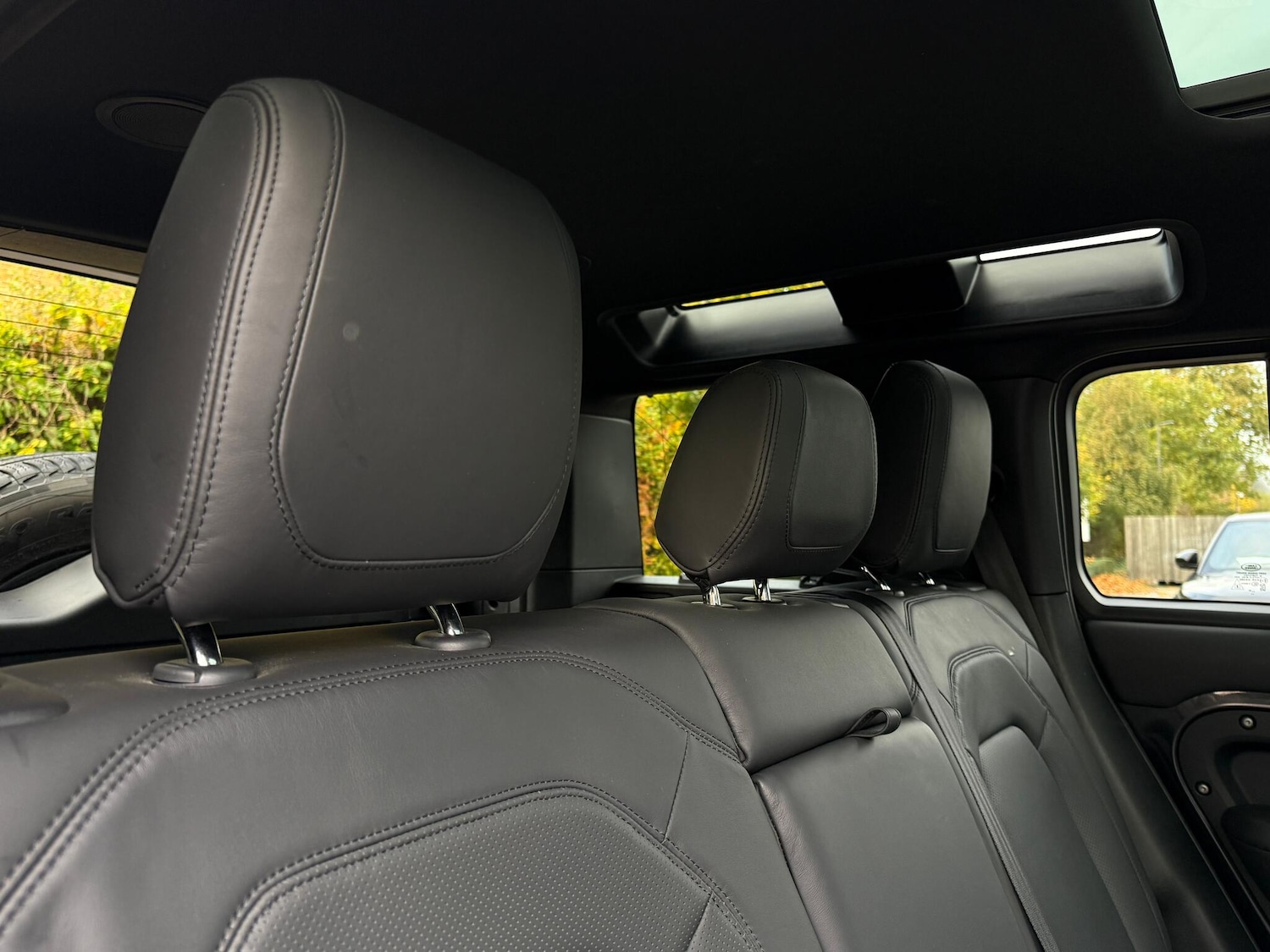 Used Land Rover Defender 2022 for sale - 77073987: Photo 33