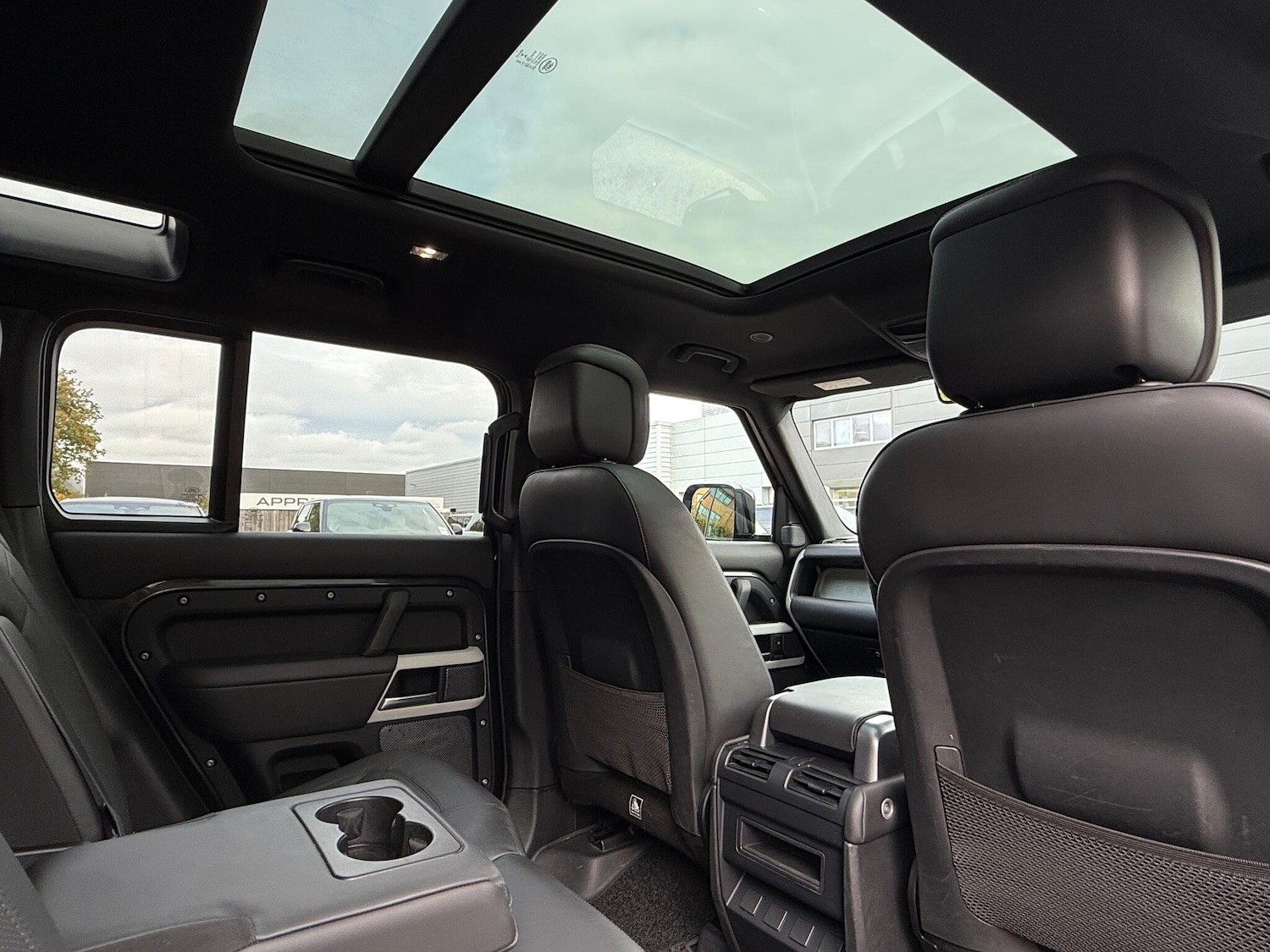 Used Land Rover Defender 2022 for sale - 77073987: Photo 35