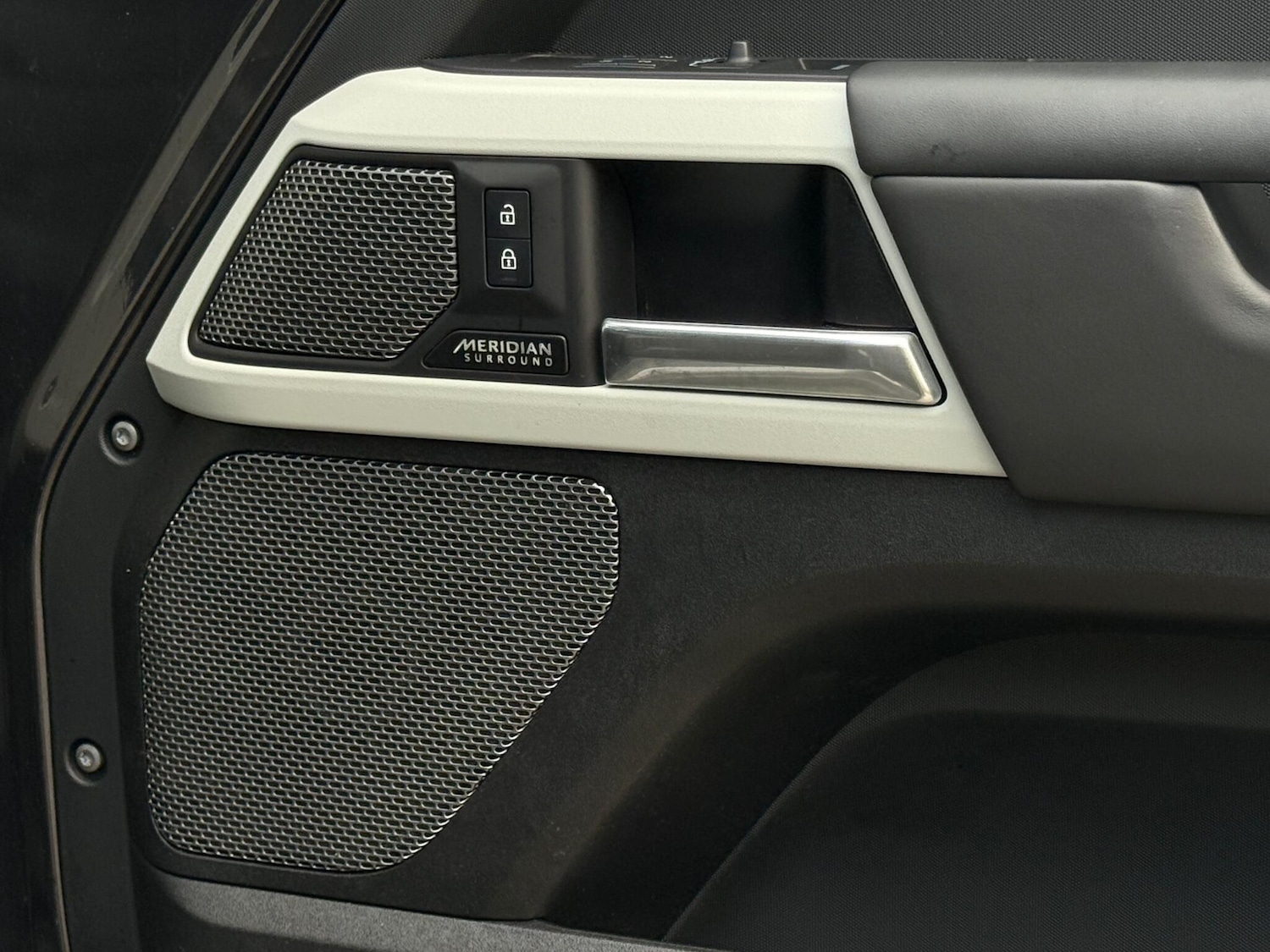 Used Land Rover Defender 2022 for sale - 77073987: Photo 49