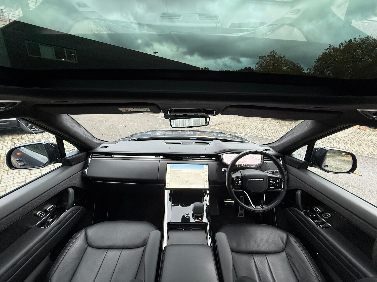 Used Land Rover Range Rover Sport 2023 for sale - 76433028: Photo 4