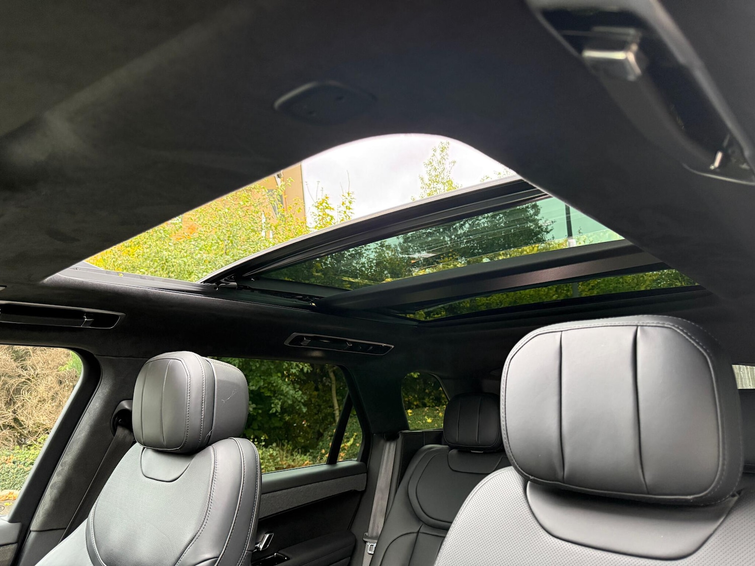 Used Land Rover Range Rover Sport 2023 for sale - 76433028: Photo 5