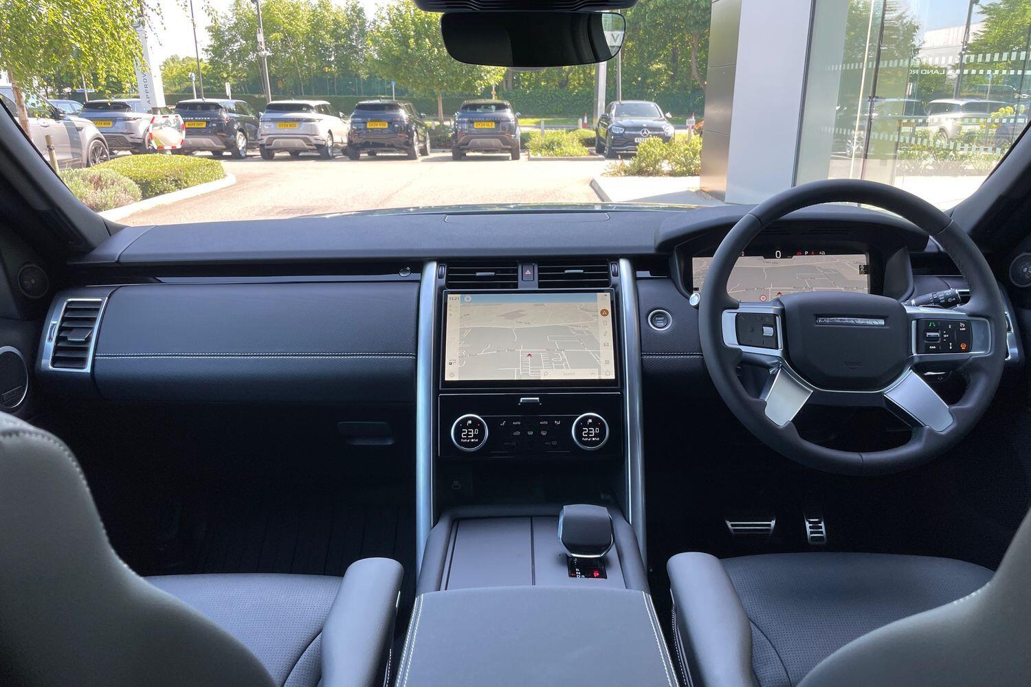 Used Land Rover Discovery 2025 for sale - 76499033: Photo 3