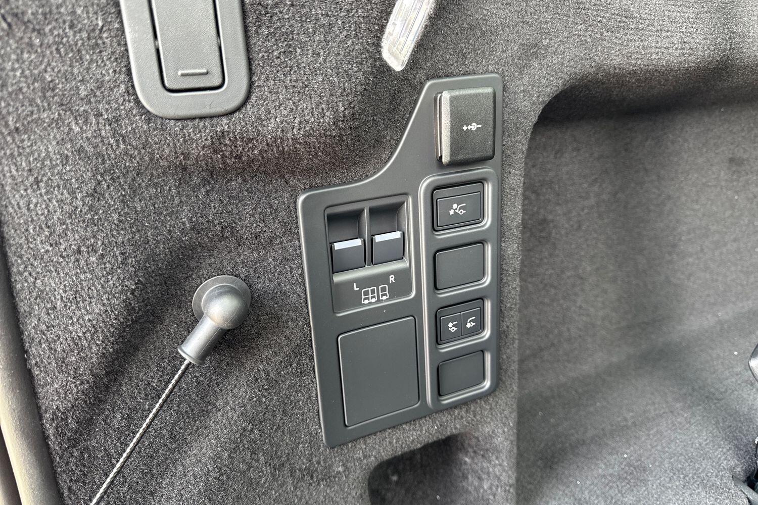 Used Land Rover Discovery 2025 for sale - 77549835: Photo 37