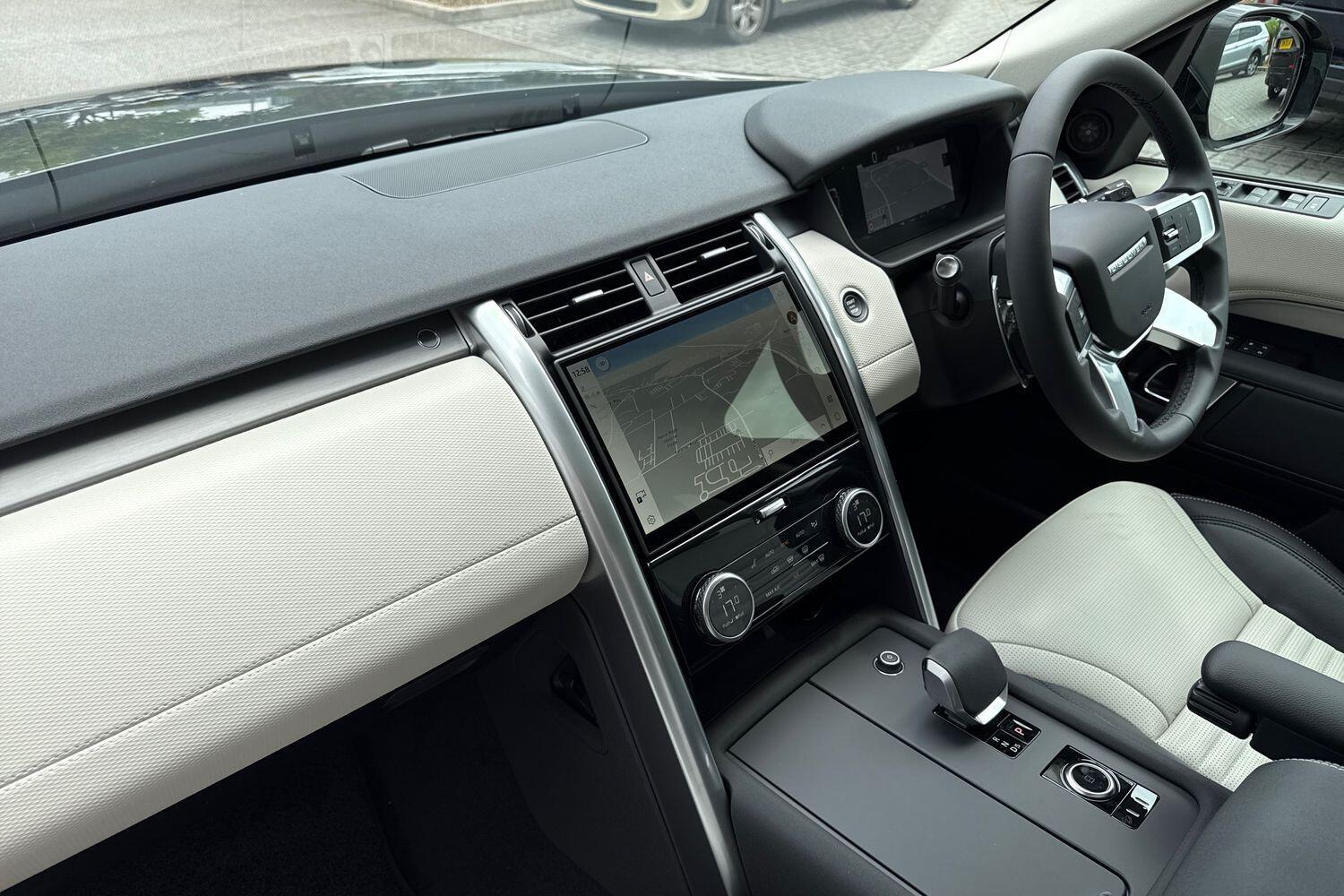 Used Land Rover Discovery 2025 for sale - 77549835: Photo 48