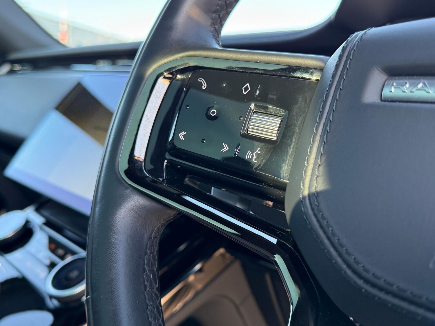 Used Land Rover Range Rover Sport 2023 for sale - 76472625: Photo 42