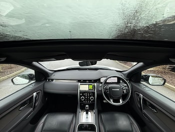 Used Land Rover Discovery Sport 2019 for sale - 77525033: Photo