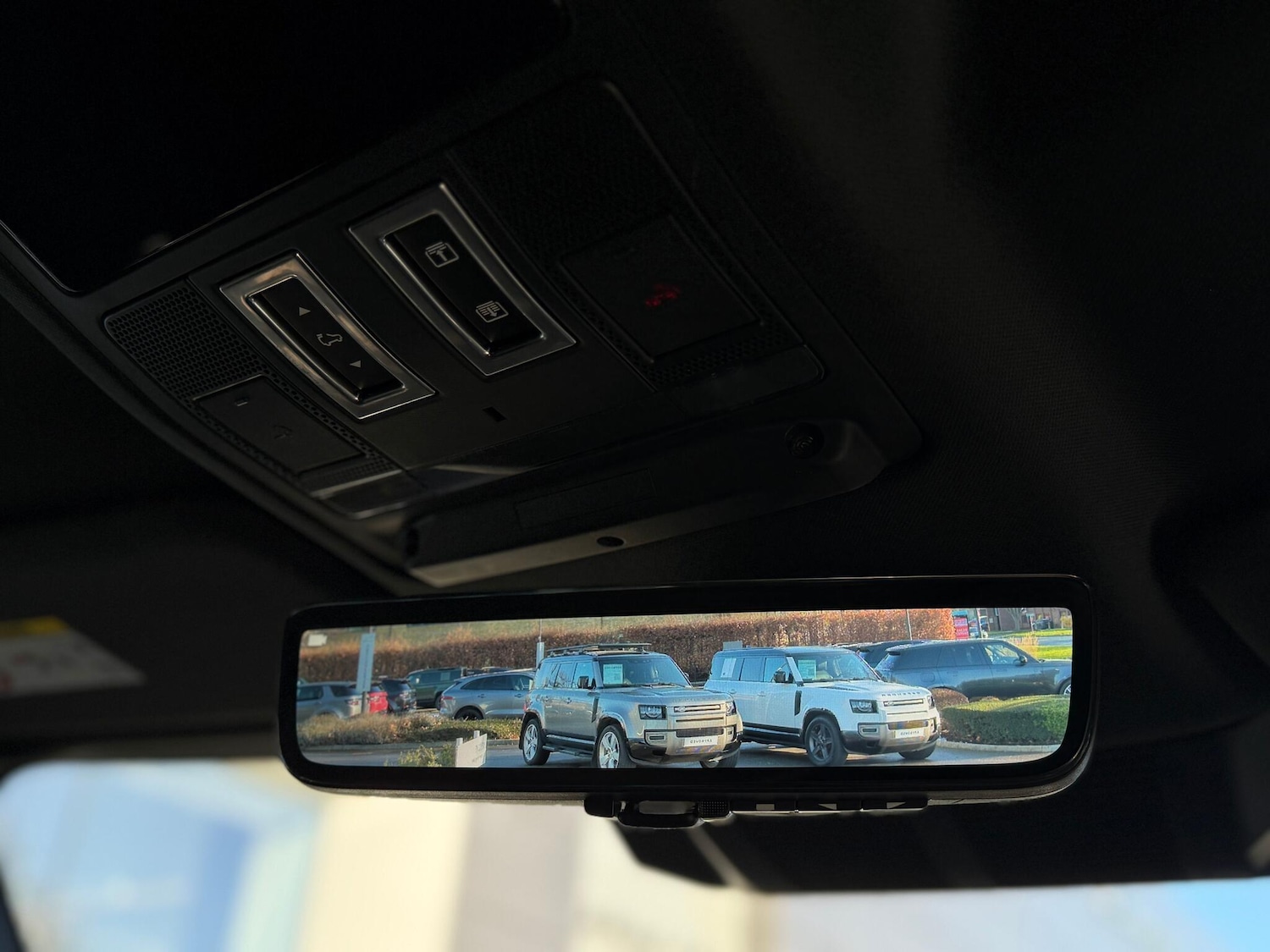 Used Land Rover Defender 2024 for sale - 77091590: Photo 23