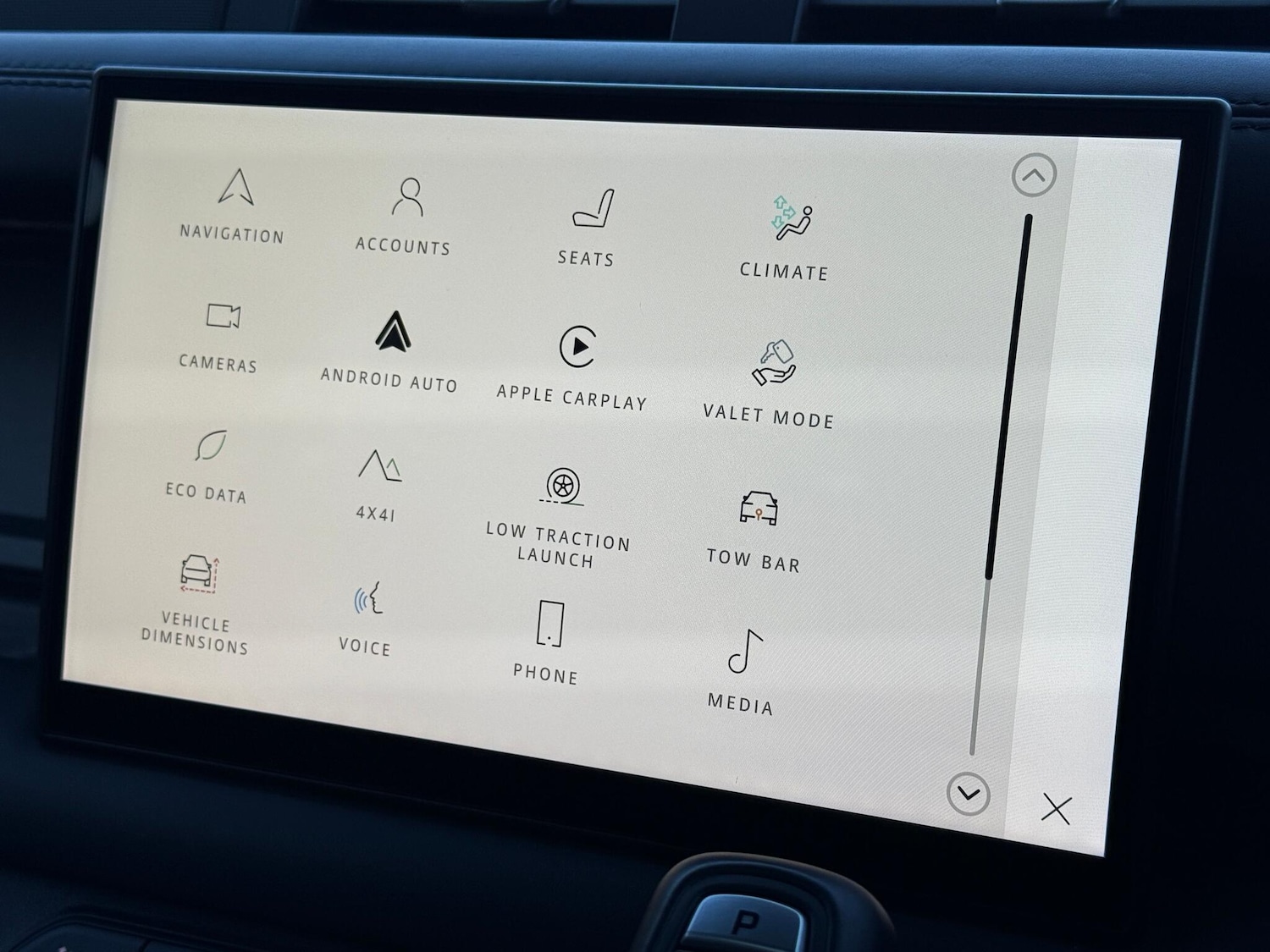 Used Land Rover Defender 2024 for sale - 77091590: Photo 30