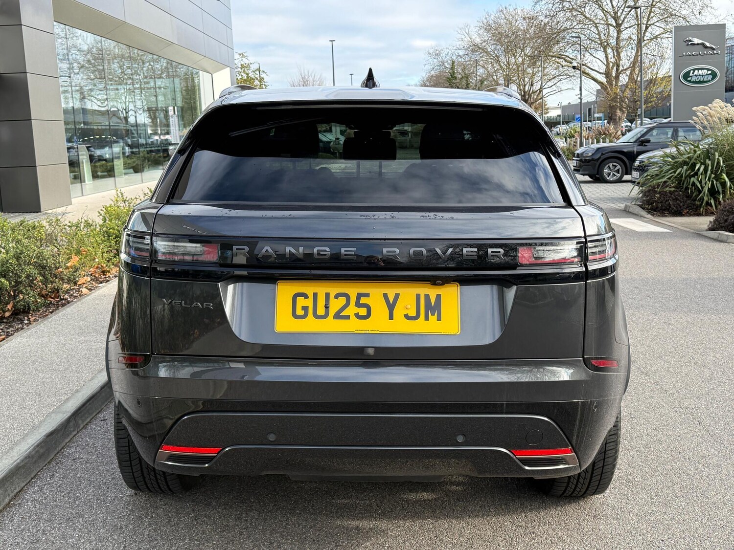 Used Land Rover Range Rover Velar 2025 for sale - 76657401: Photo 10