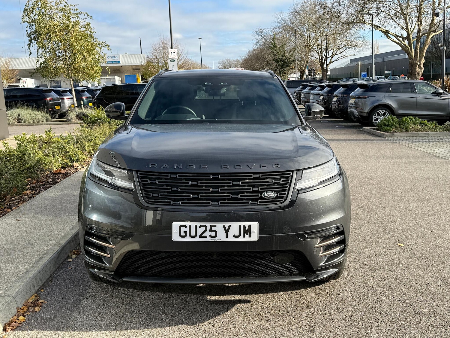 Used Land Rover Range Rover Velar 2025 for sale - 76657401: Photo 11