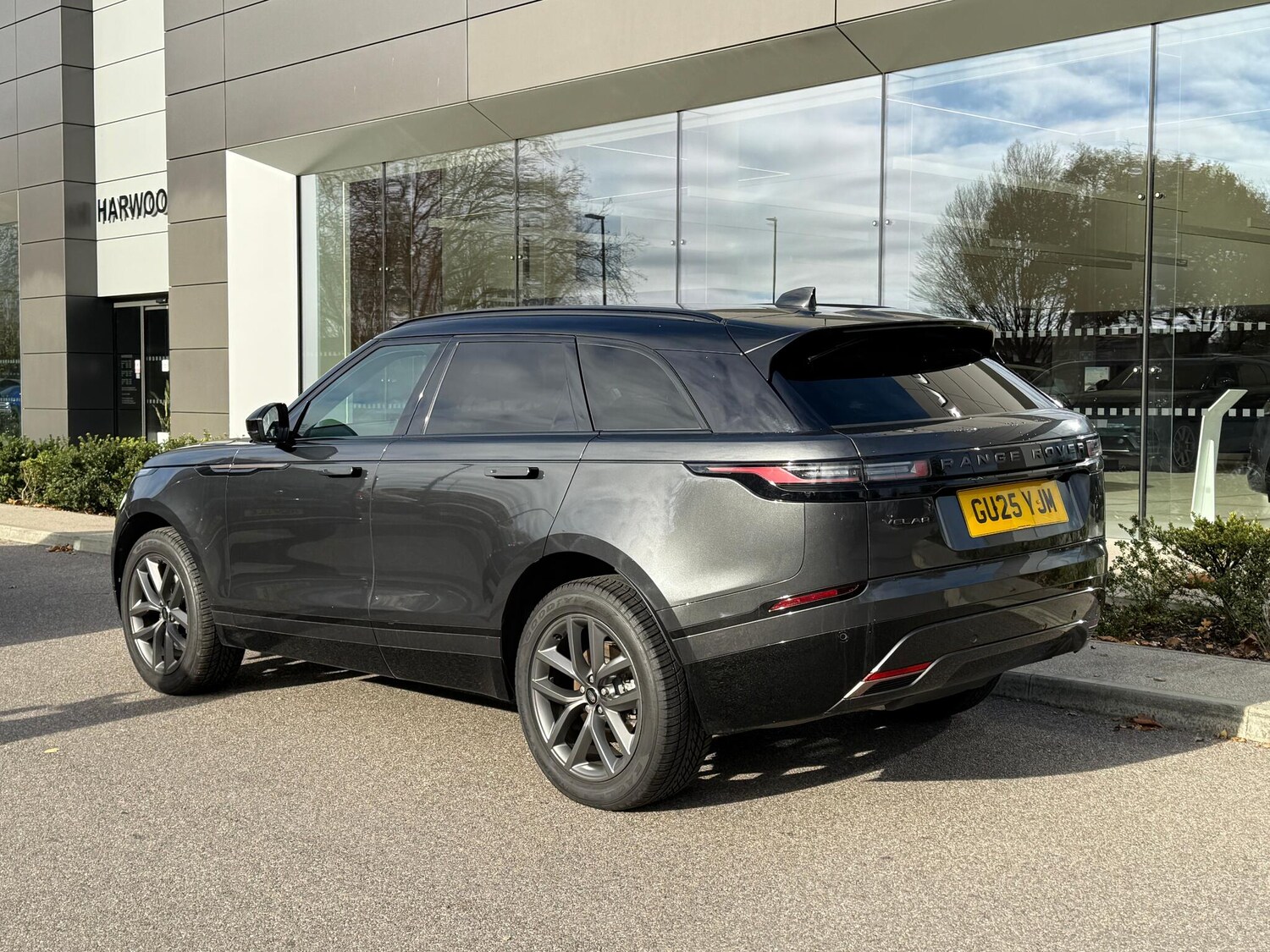 Used Land Rover Range Rover Velar 2025 for sale - 76657401: Photo 12