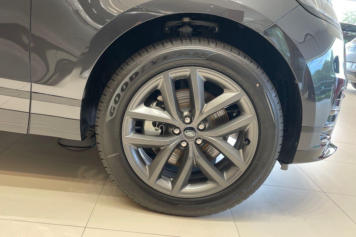 Used Land Rover Range Rover Velar 2025 for sale - 76657401: Photo 18