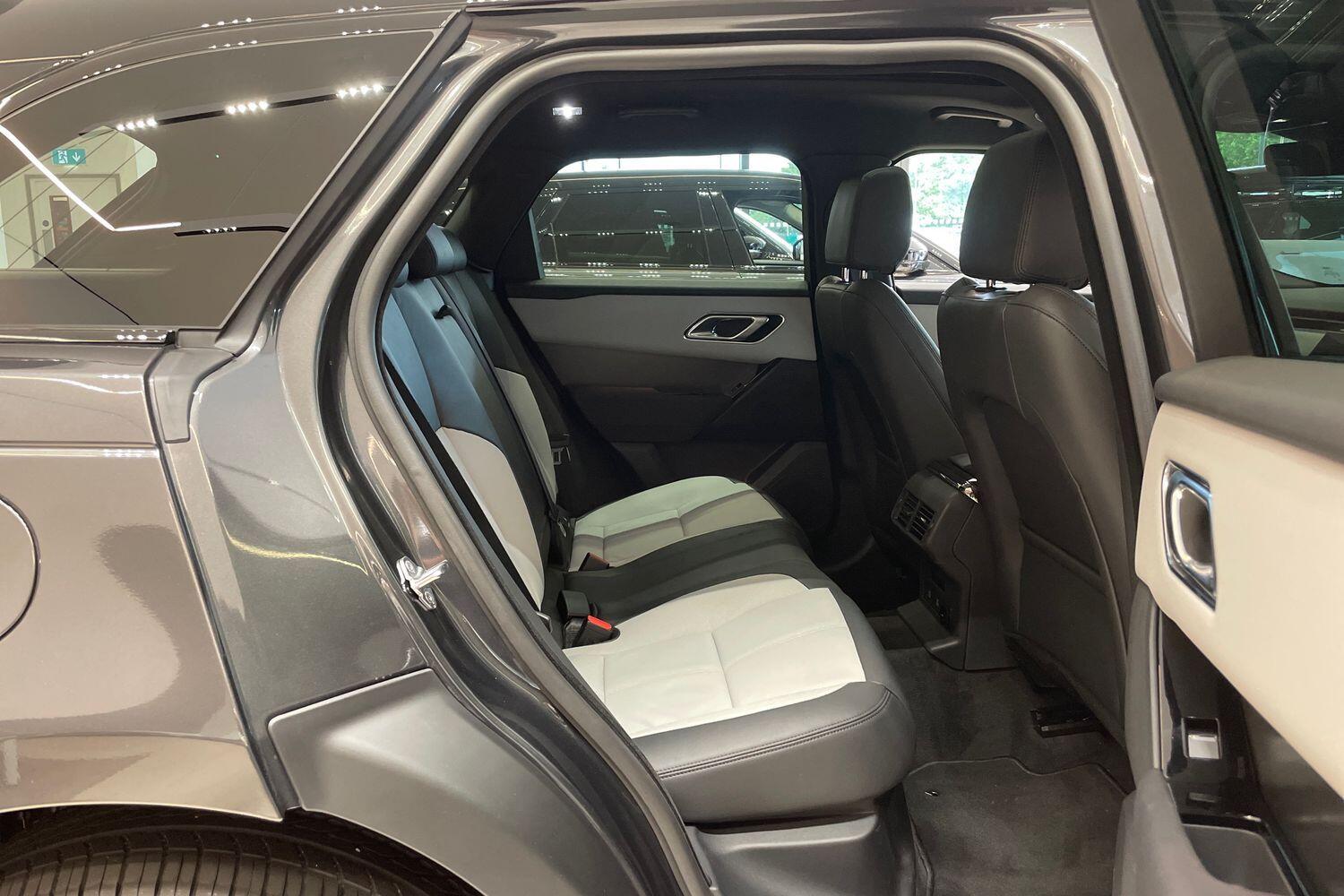 Used Land Rover Range Rover Velar 2025 for sale - 76657401: Photo 32