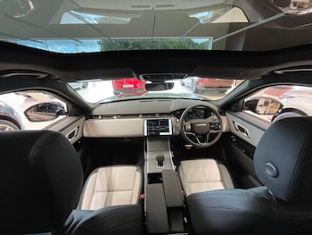 Used Land Rover Range Rover Velar 2025 for sale - 76657401: Photo