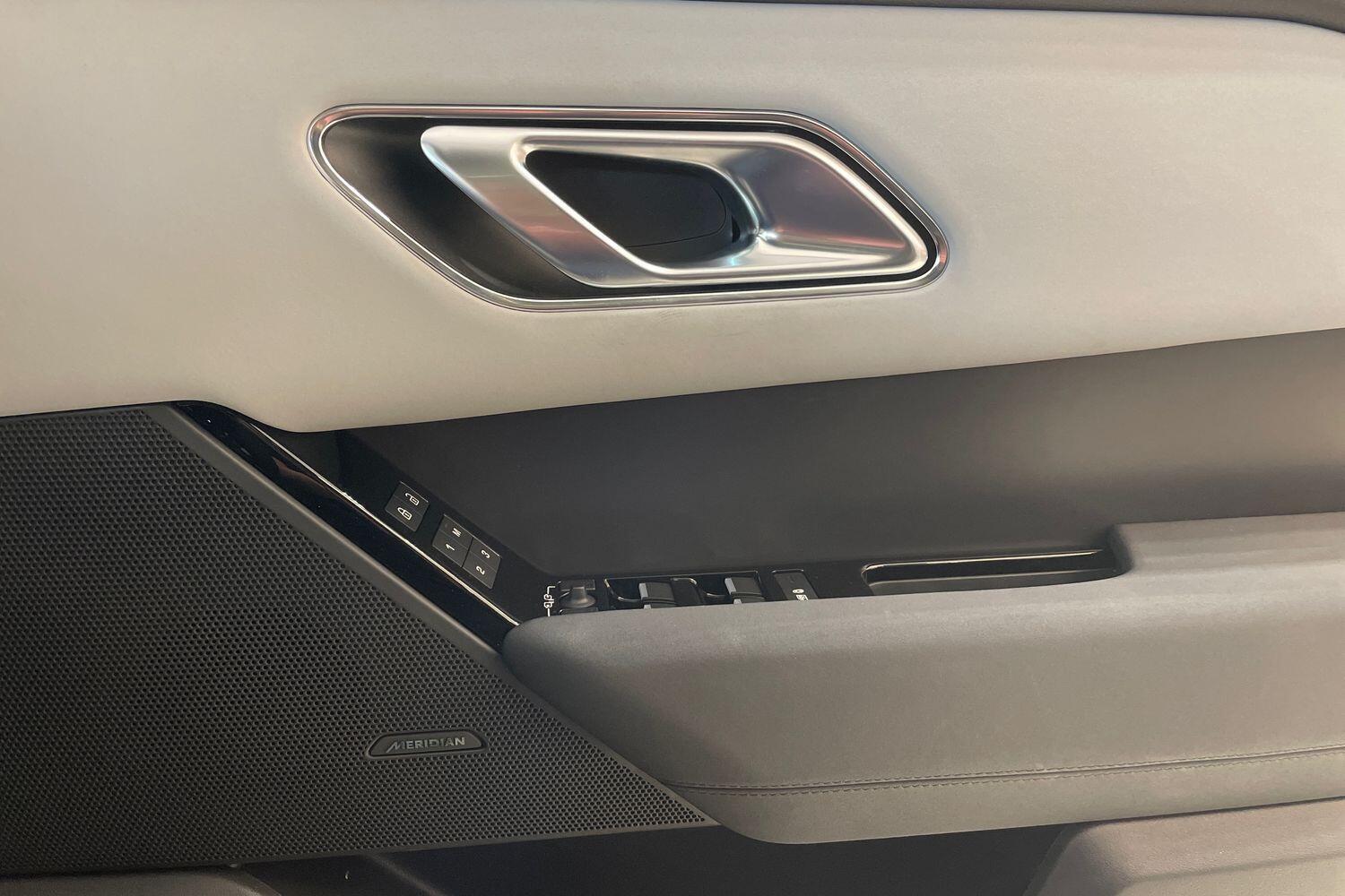 Used Land Rover Range Rover Velar 2025 for sale - 76657401: Photo 48