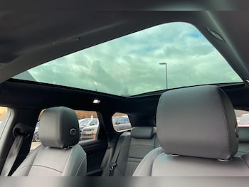 Used Land Rover Range Rover Evoque 2025 for sale - 76239635: Photo