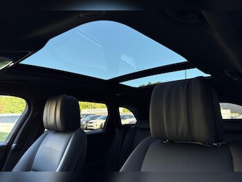 Used Land Rover Range Rover Velar 2024 for sale - 75531850: Photo