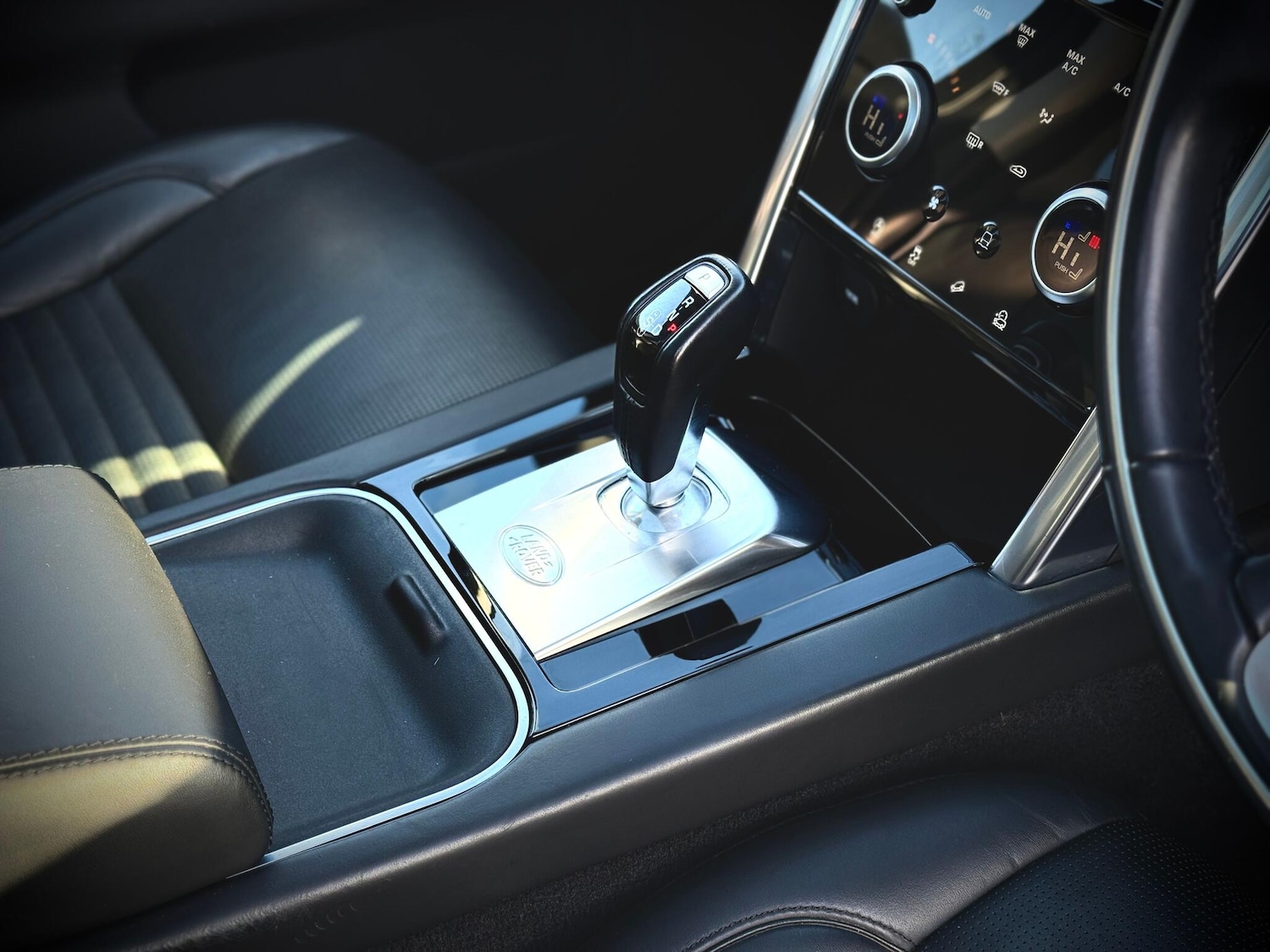 Used Land Rover Discovery Sport 2019 for sale - 77131326: Photo 24