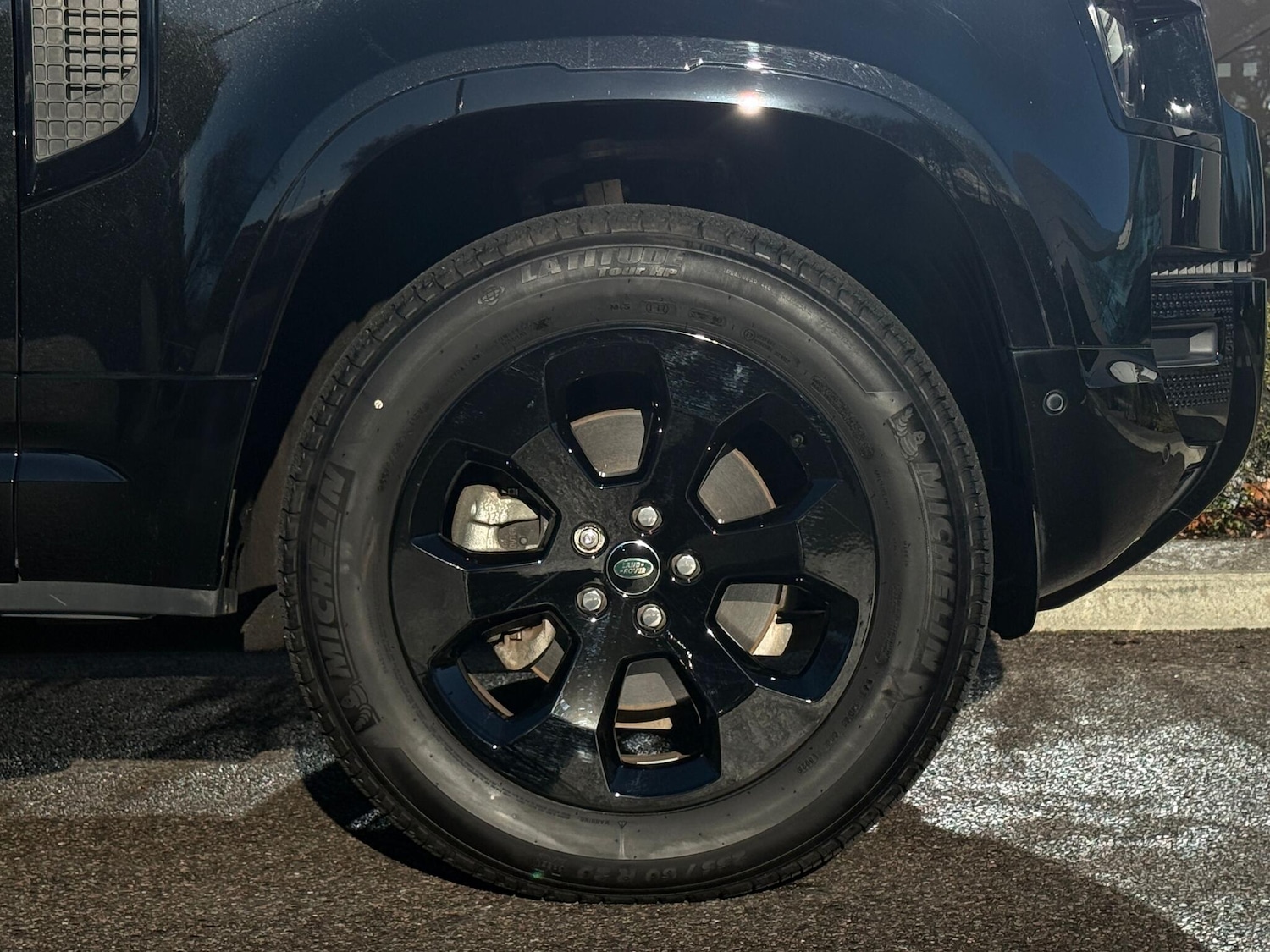 Used Land Rover Defender 90 for sale - 77215766: Photo 26